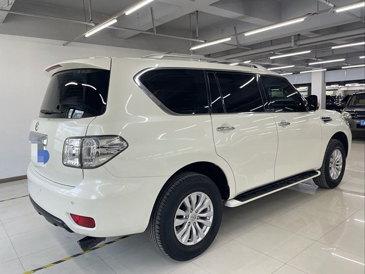 日產(chǎn) 途樂  2018款 4.0L 領(lǐng)英型圖片