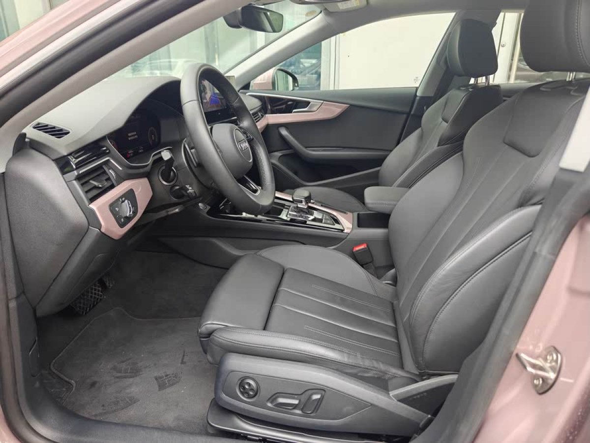 奧迪 奧迪A5  2024款 Sportback 40 TFSI 時(shí)尚動(dòng)感型圖片