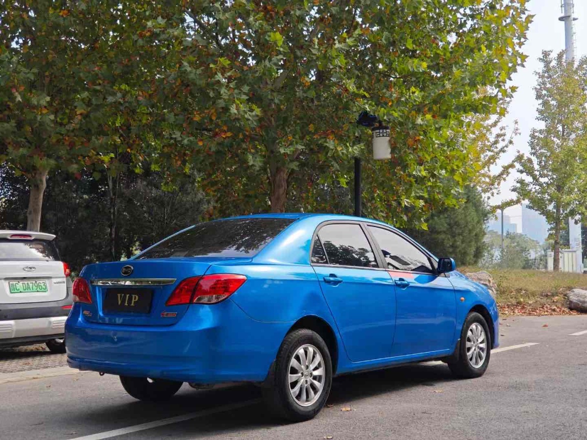 比亞迪 L3  2013款 1.5L 自動尊貴型圖片