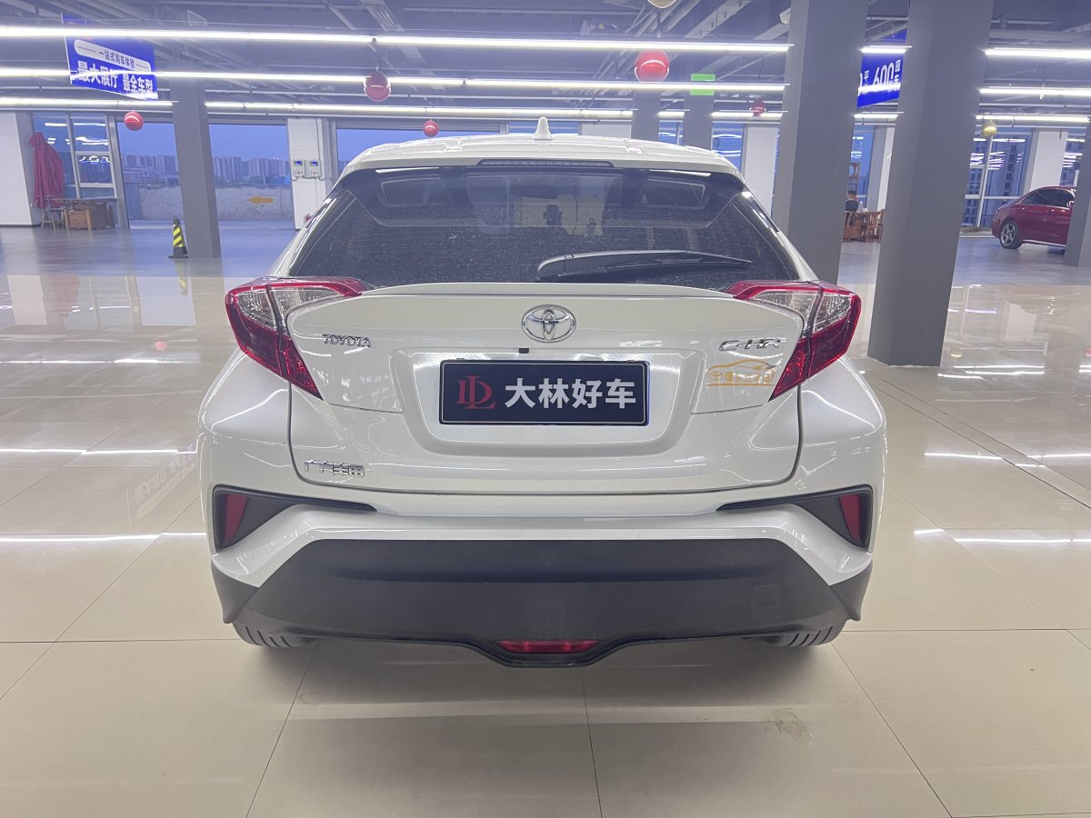 2020年10月丰田 C-HR  2020款 2.0L 领先版