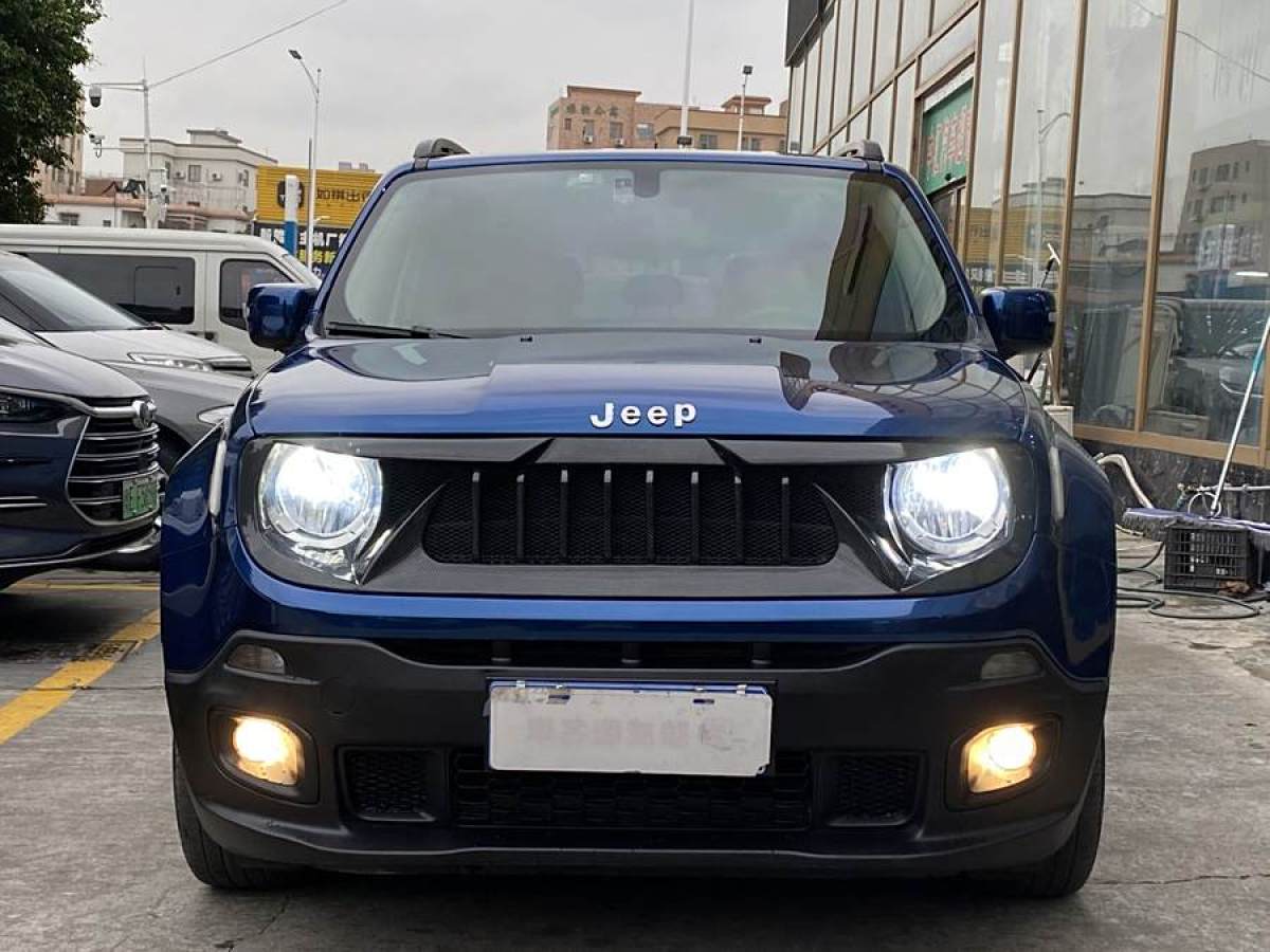 Jeep 自由俠  2018款 互聯(lián)大屏版 180T 自動(dòng)動(dòng)能版+圖片