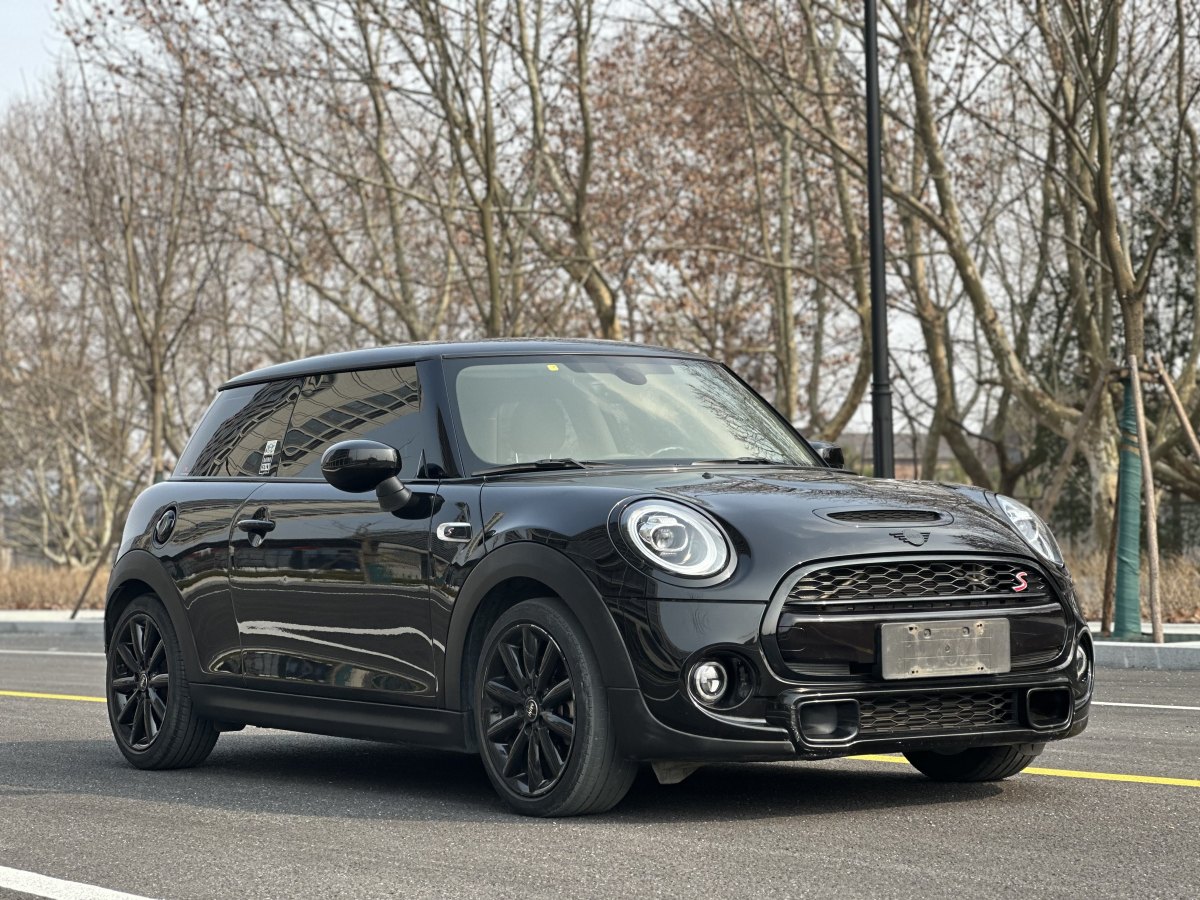 MINI MINI  2020款 2.0T COOPER S 经典派图片