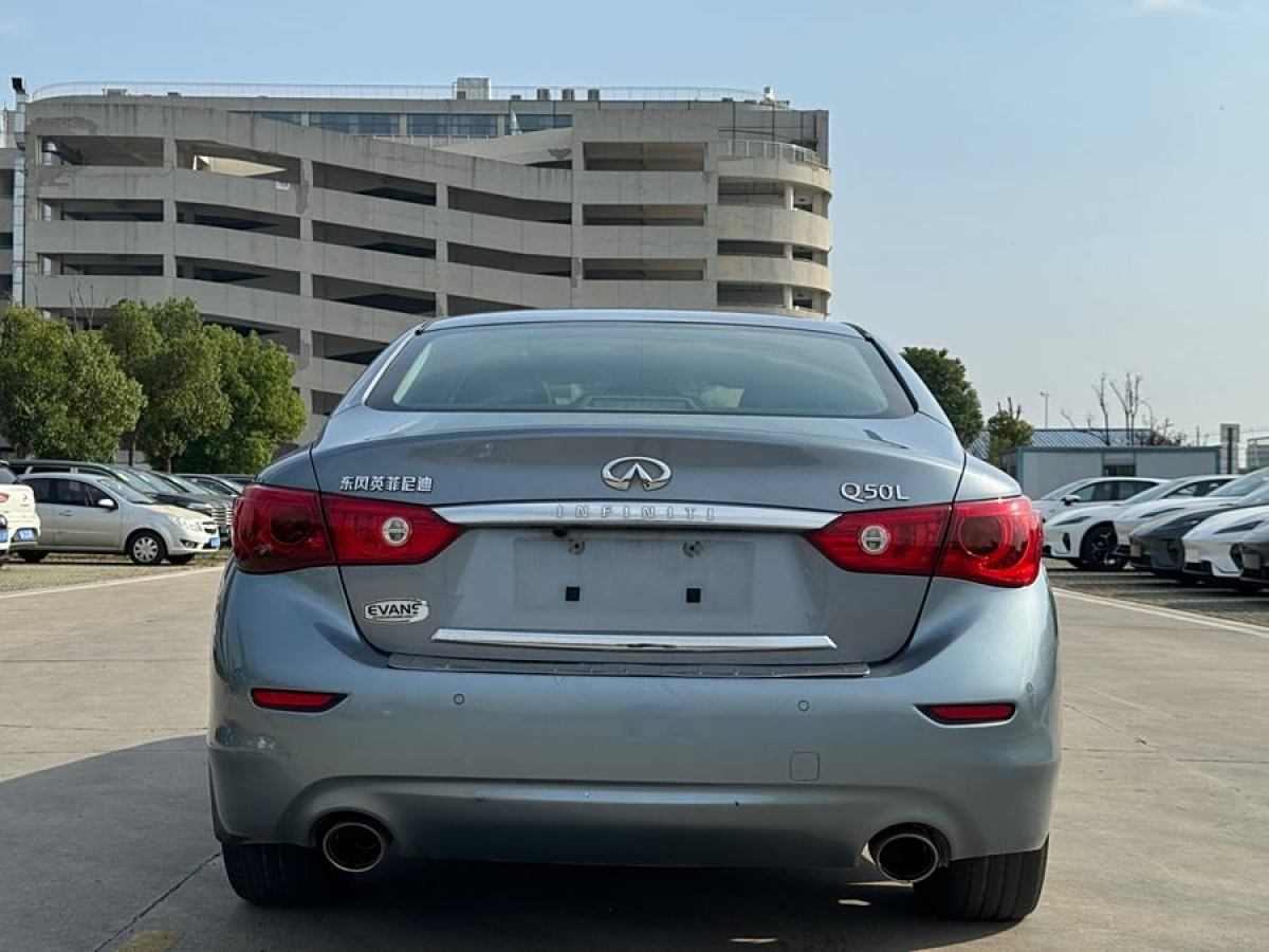 2015年12月英菲尼迪 Q50L  2015款 2.0T 舒適版