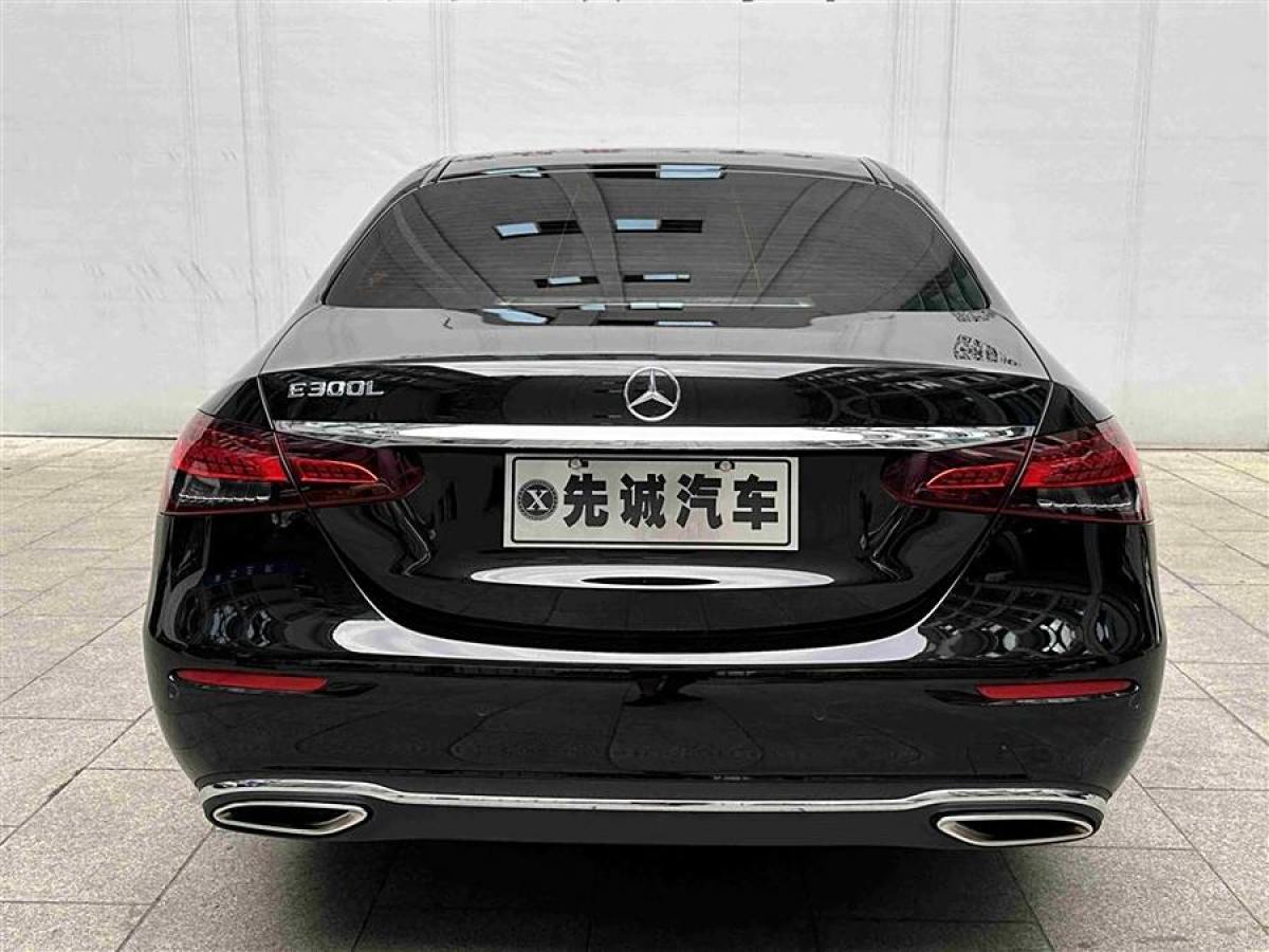 奔馳 奔馳E級(jí)  2023款 改款 E 300 L 豪華型圖片