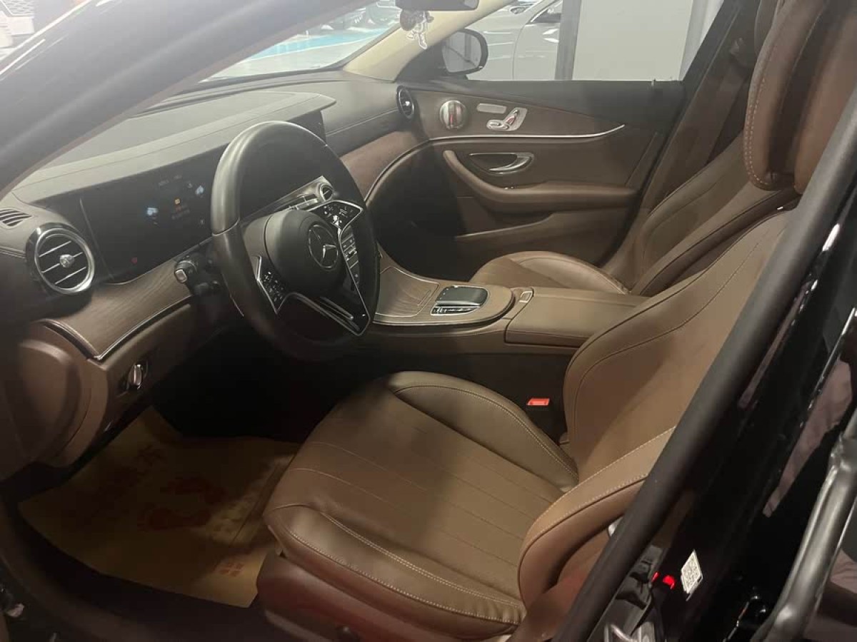 奔馳 奔馳E級  2021款 改款 E 300 L 時尚型圖片