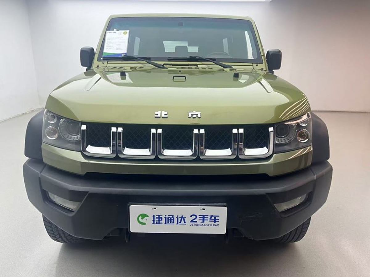 北京 BJ40  2017款 40L 2.3T 自動(dòng)四驅(qū)環(huán)塔冠軍版圖片