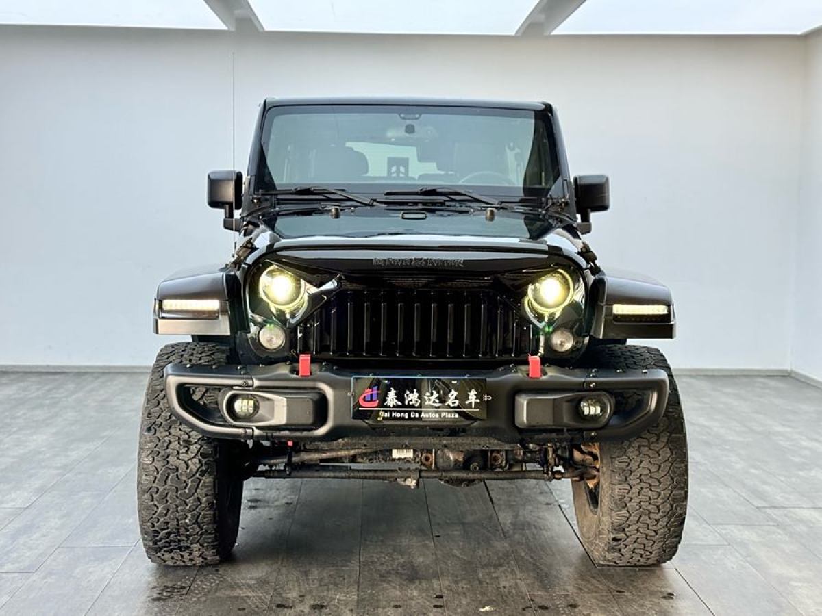 Jeep 牧馬人  2015款 3.0L Sahara 四門舒享版圖片