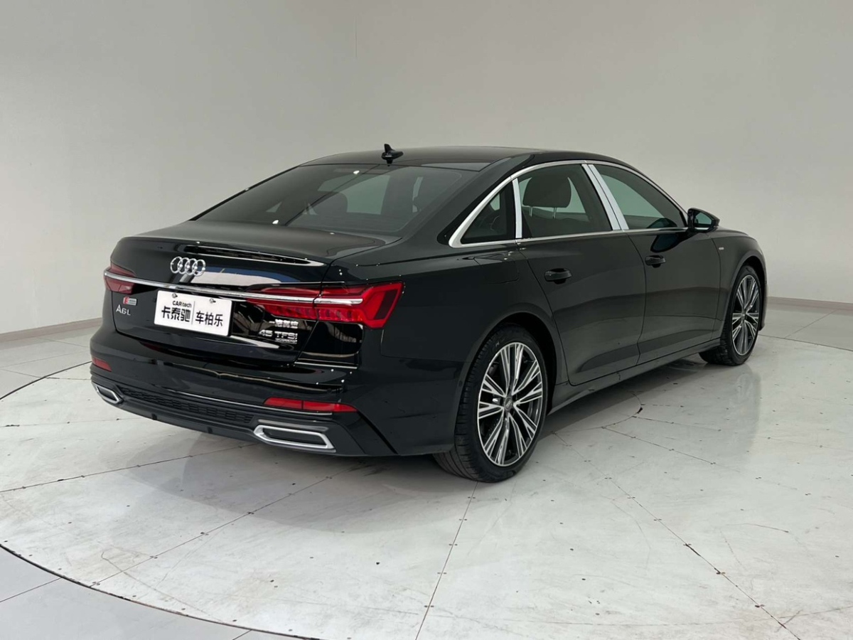 奥迪 奥迪A6L  2021款 45 TFSI quattro 臻选动感型图片