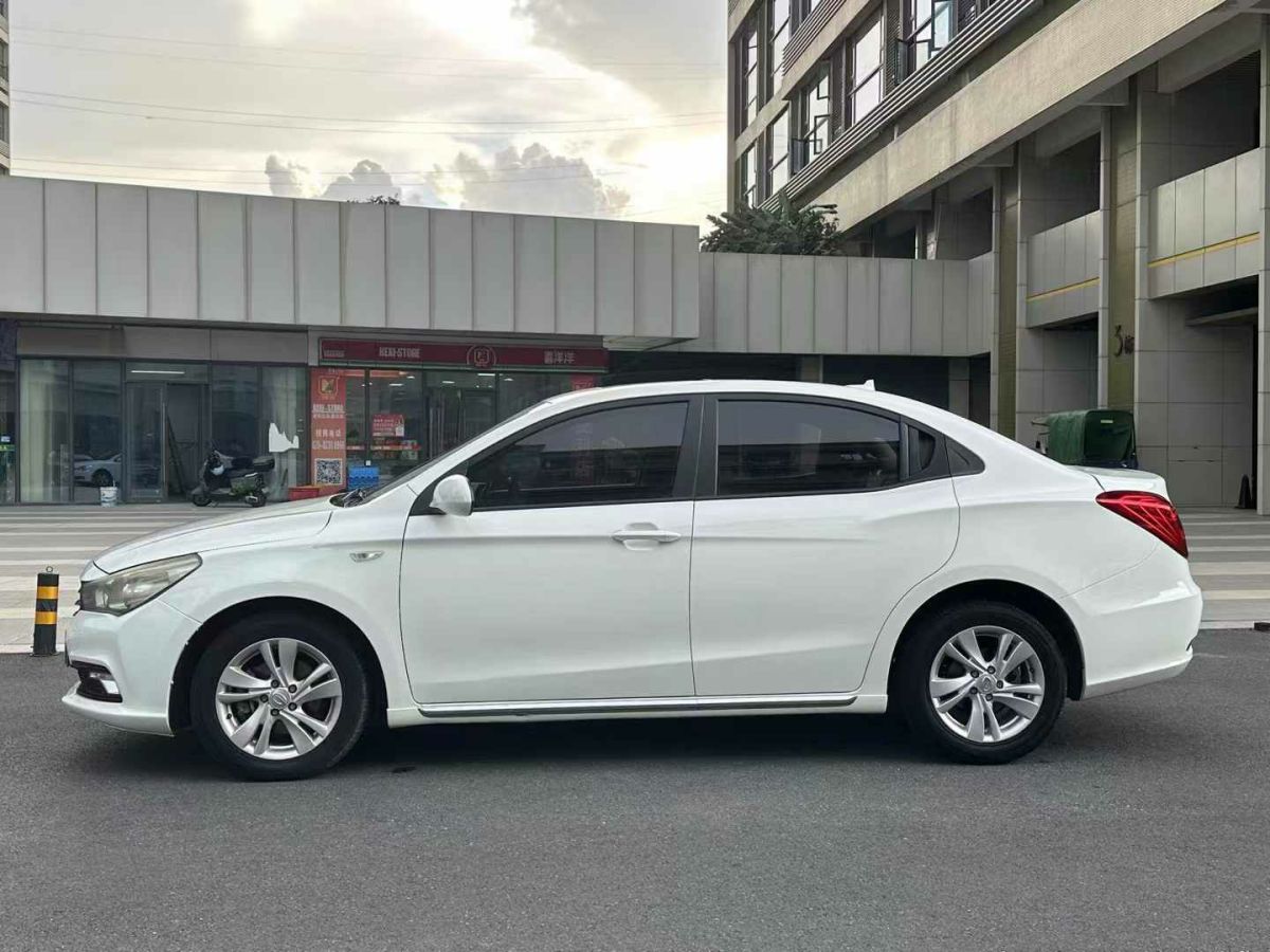 廣汽傳祺 GA6  2015款 1.8T DCT豪華導(dǎo)航型圖片