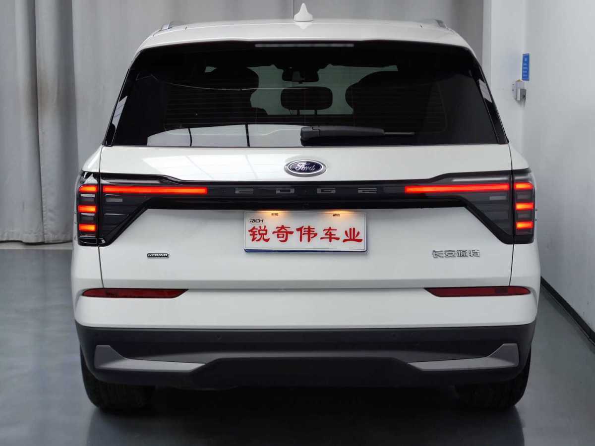 2024年7月福特 銳界  2023款 銳界L 2.0T EcoBoost E-混動(dòng)兩驅(qū)七座豪華型