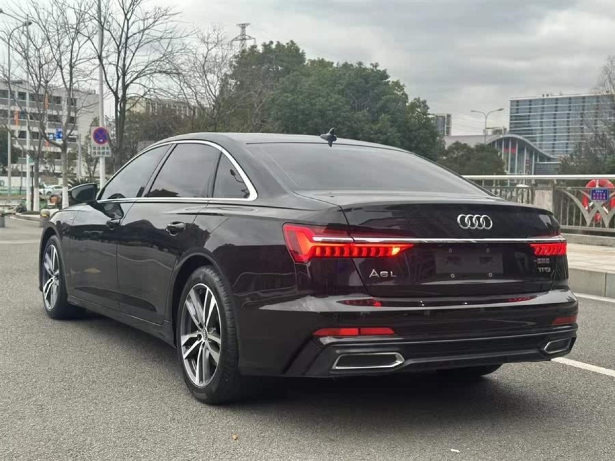 奧迪 奧迪A6L  2019款 40 TFSI 豪華動(dòng)感型圖片