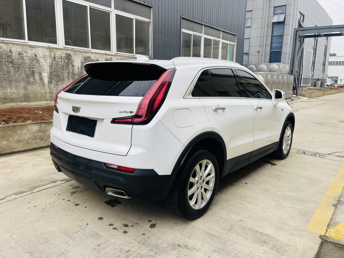 凱迪拉克 XT4  2018款 28T 兩驅(qū)技術型圖片