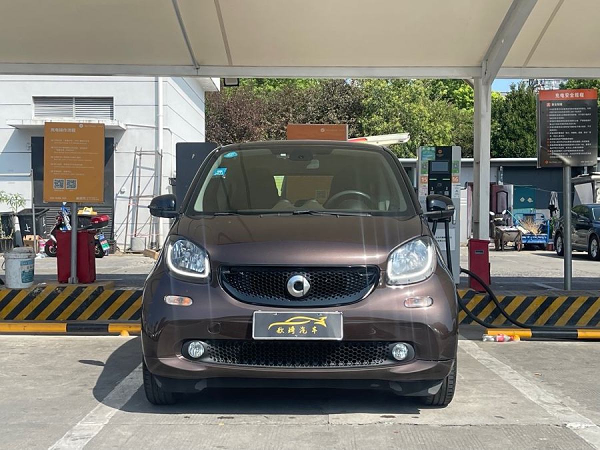 smart fortwo  2018款 1.0L 52千瓦巧克力特別版圖片