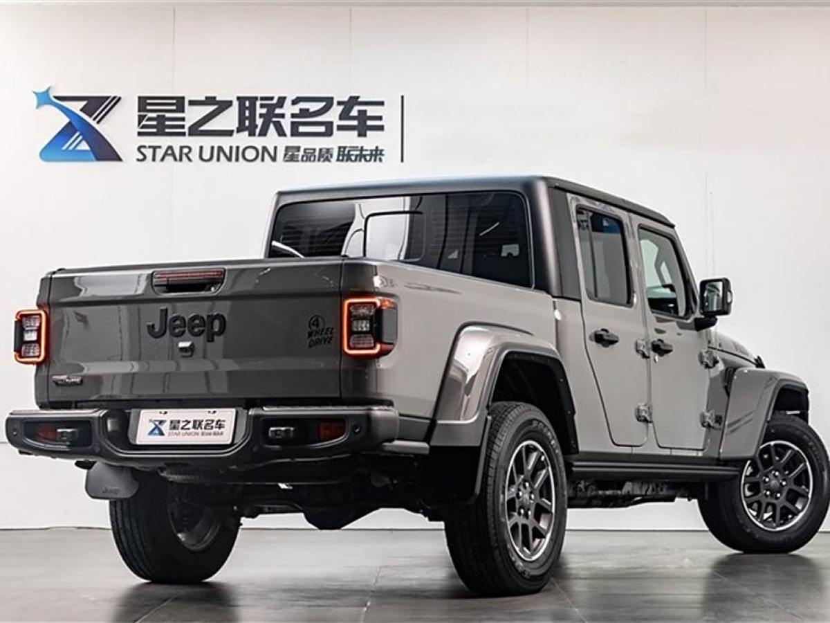 2024年8月Jeep 角斗士  2023款 3.6L Overland