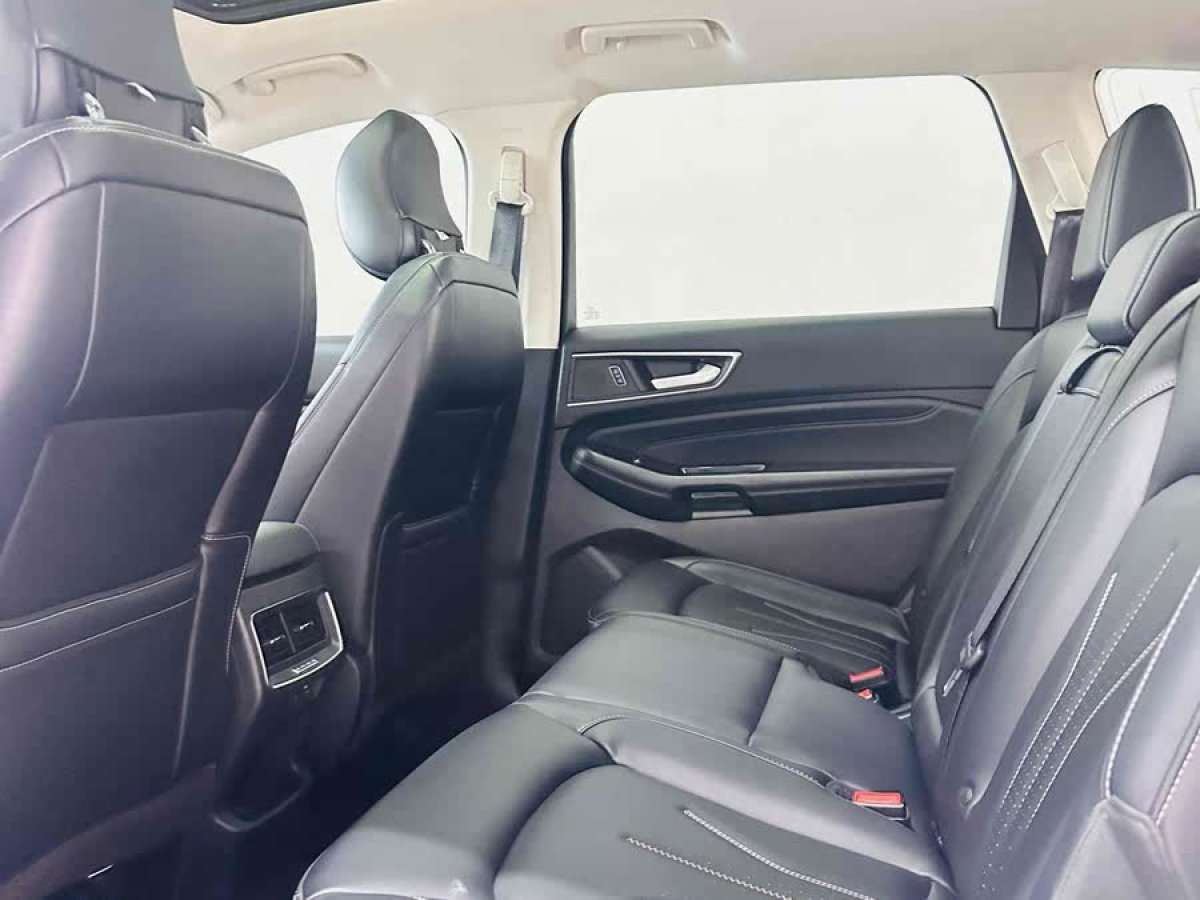 福特 銳界  2021款 PLUS EcoBoost 245 兩驅(qū)鉑銳型 5座圖片