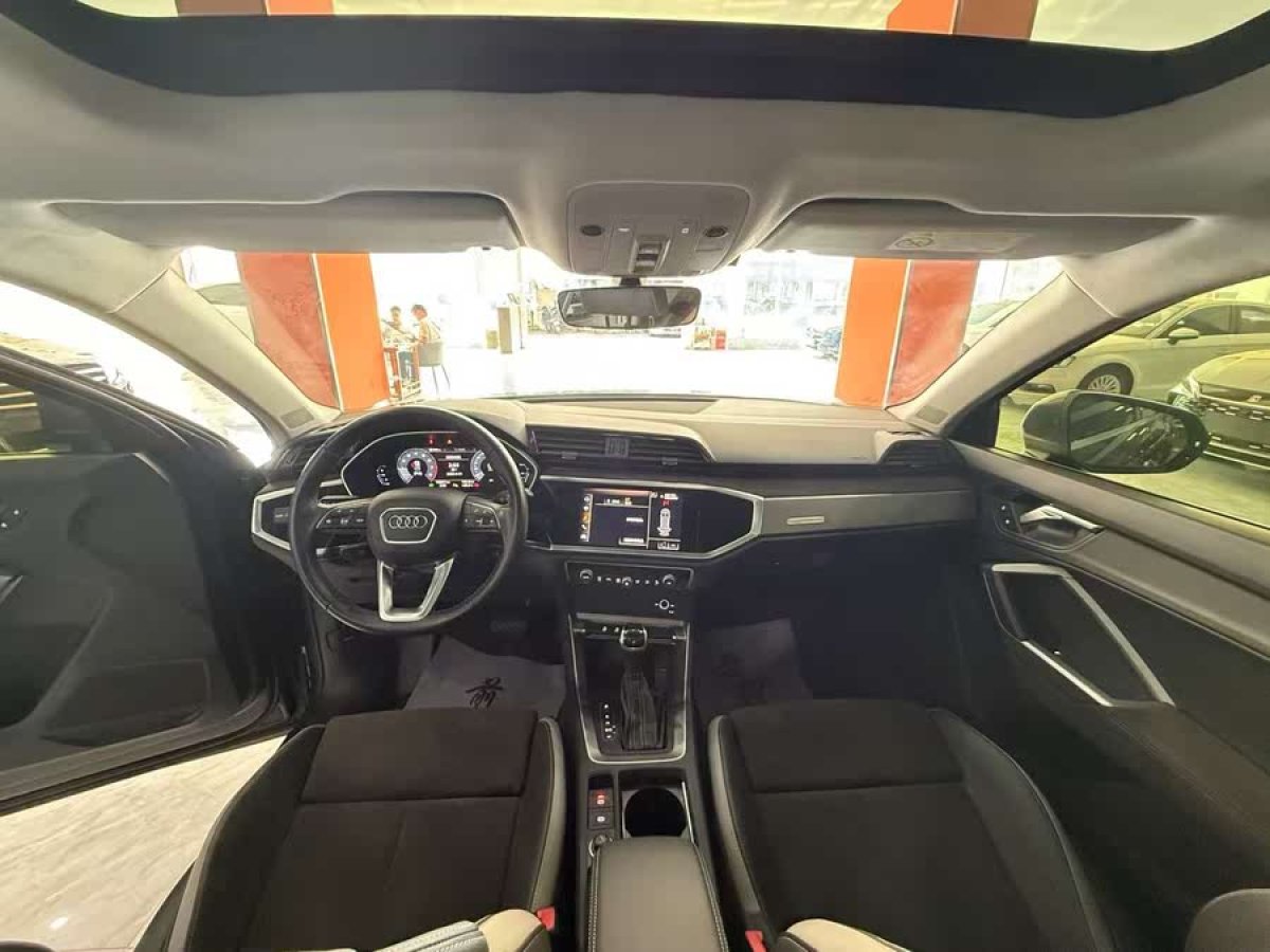 奧迪 奧迪Q3  2019款  35 TFSI 進取動感型圖片