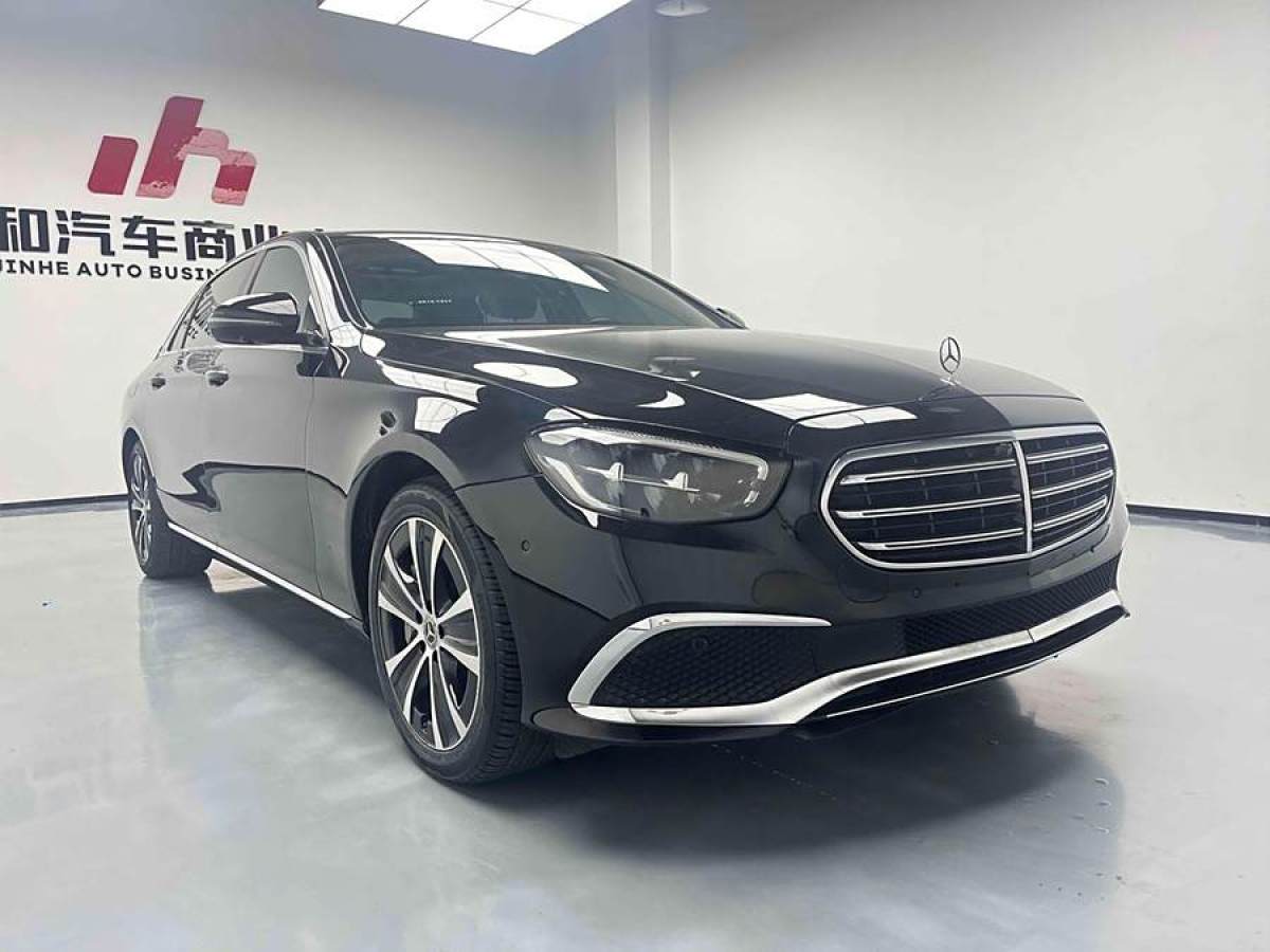 2021年12月奔馳 奔馳E級新能源  2023款 E 350 e L 插電式混合動力轎車