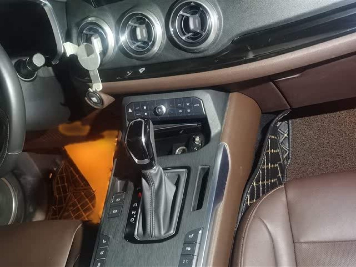 WEY VV5  2017款 2.0T 旗艦型圖片