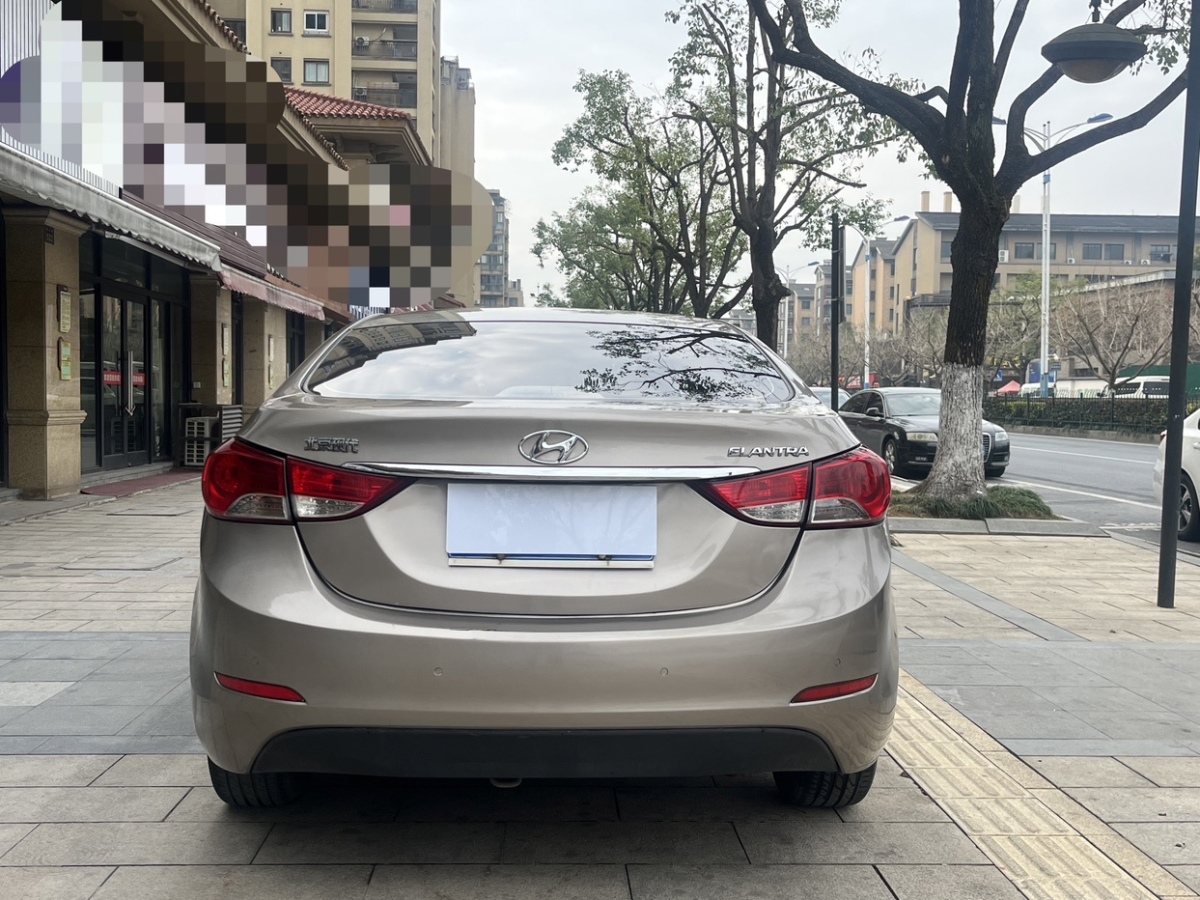 現(xiàn)代 朗動  2012款 1.6L 自動領(lǐng)先型圖片