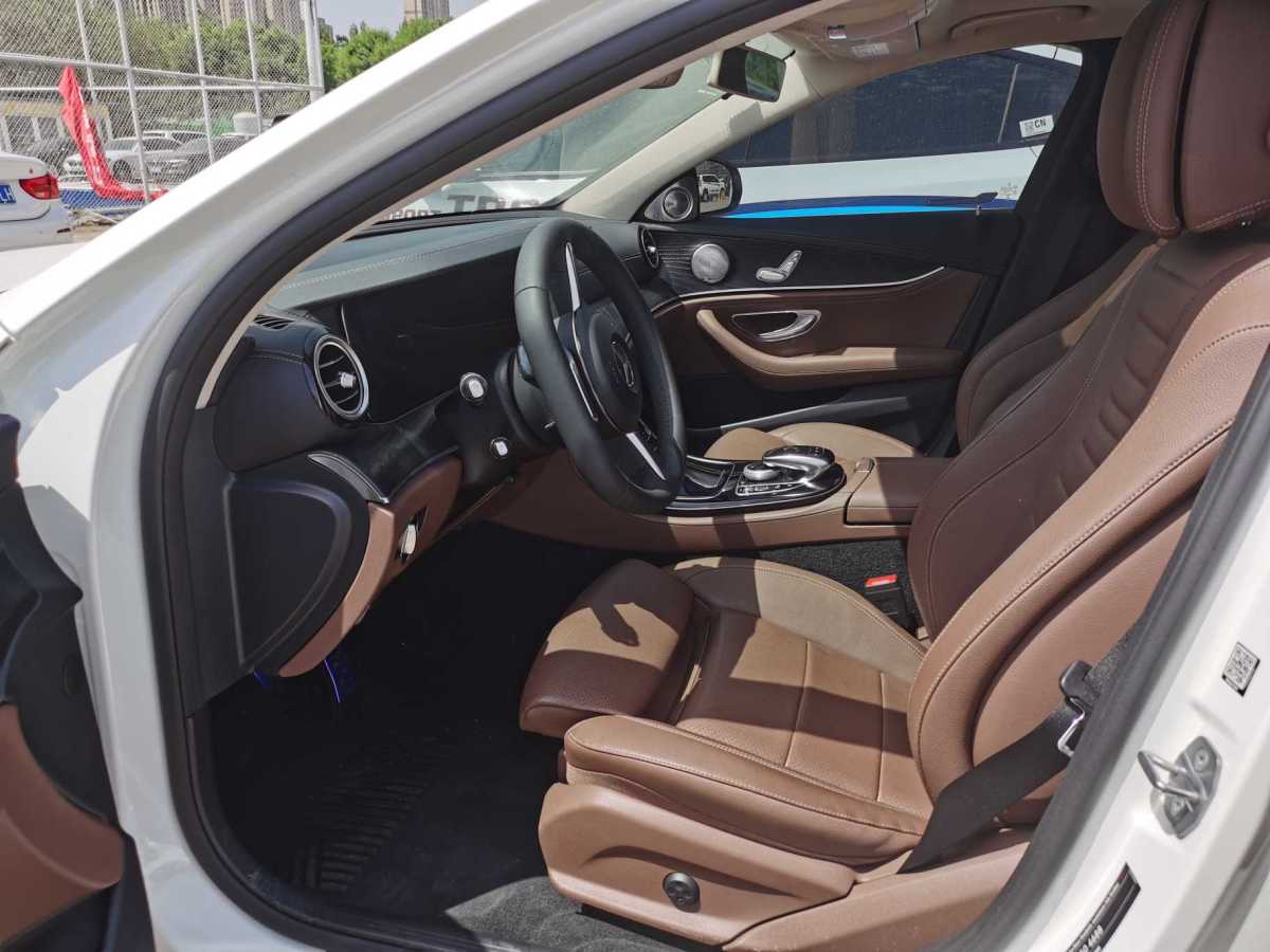 奔驰 奔驰E级  2016款 E 200 L 运动型图片