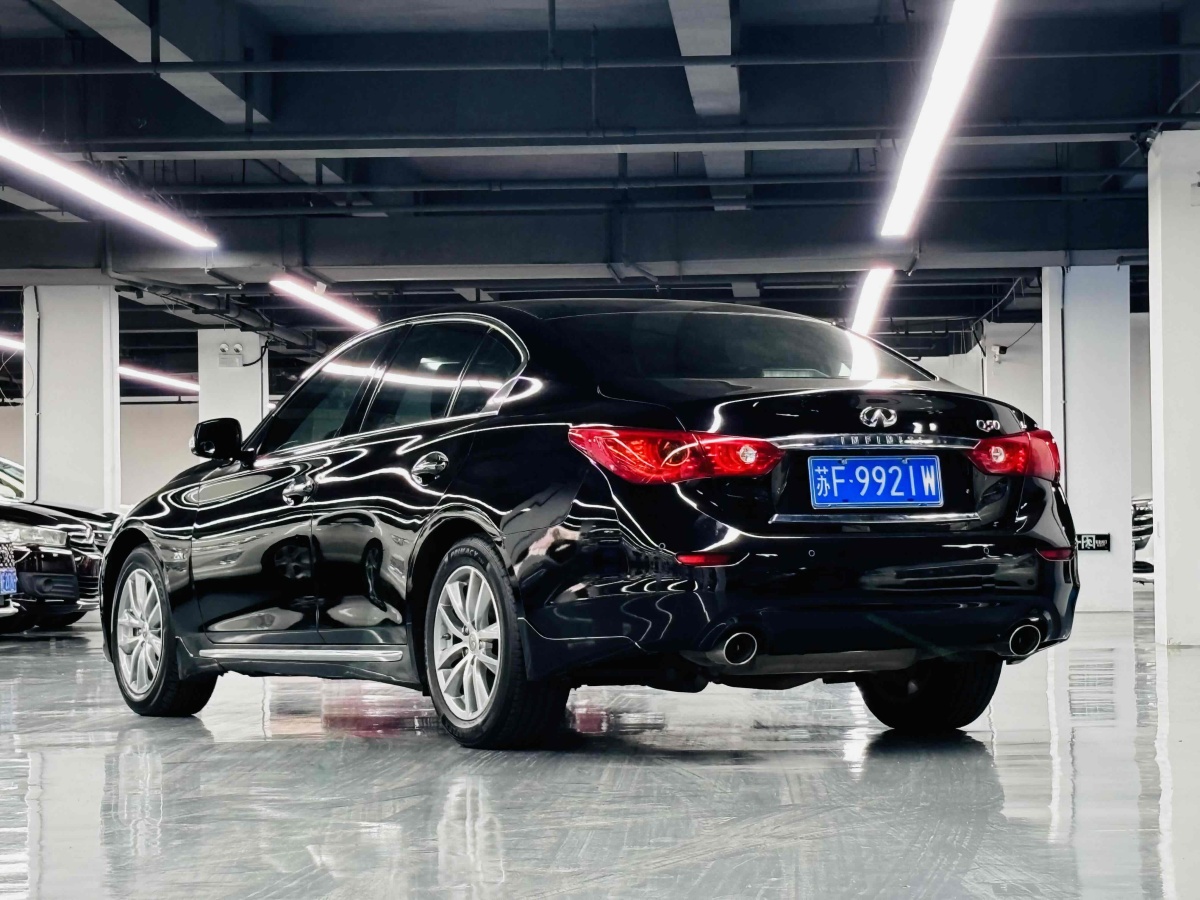 英菲尼迪 Q50L  2015款 2.0T 悅享版圖片