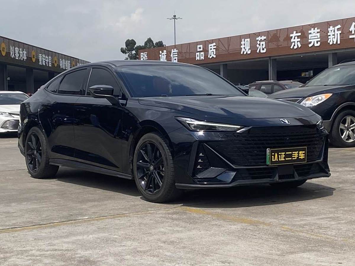 長(zhǎng)安 長(zhǎng)安UNI-V 智電iDD  2023款 智電iDD 1.5T 113km智酷型圖片