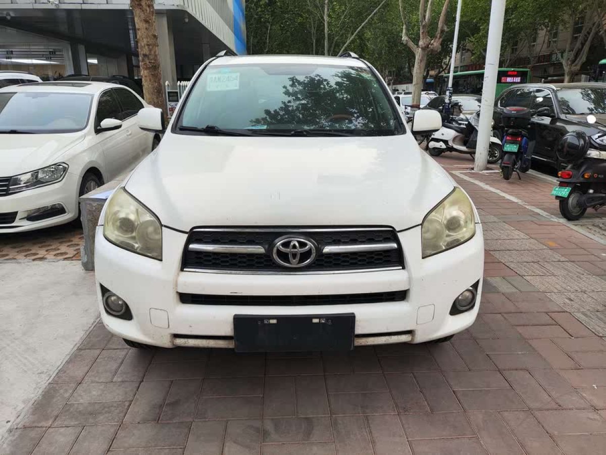 豐田 RAV4榮放  2010款 2.4L 自動(dòng)豪華升級(jí)版圖片