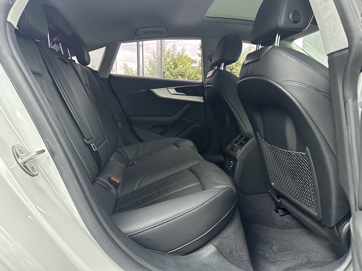 奧迪 奧迪A5  2019款 Sportback 40 TFSI 時(shí)尚型圖片