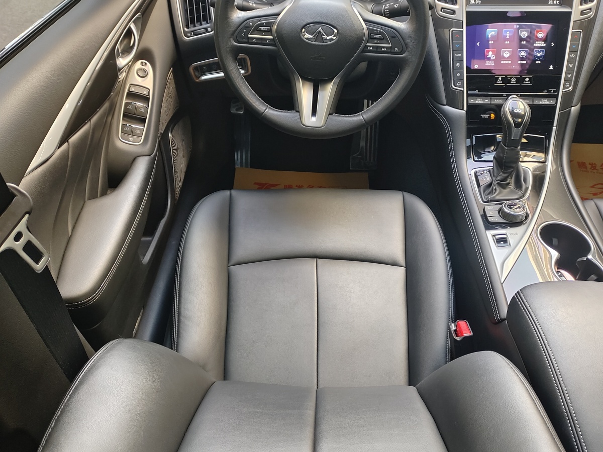 英菲尼迪 Q50L  2018款  2.0T 舒適版 國(guó)VI圖片