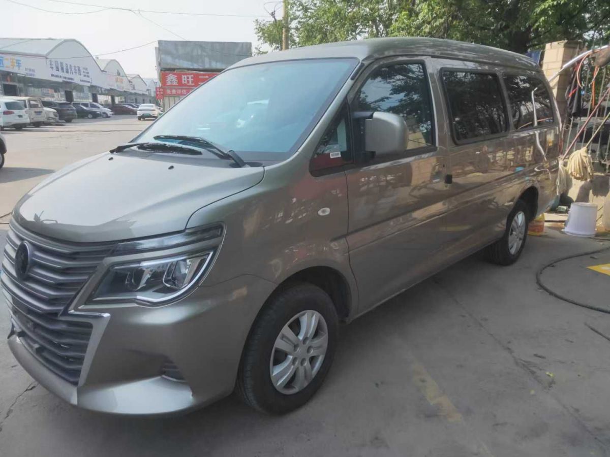 東風(fēng)風(fēng)行 菱智  2023款 M5 1.6L 實(shí)用型 5座圖片