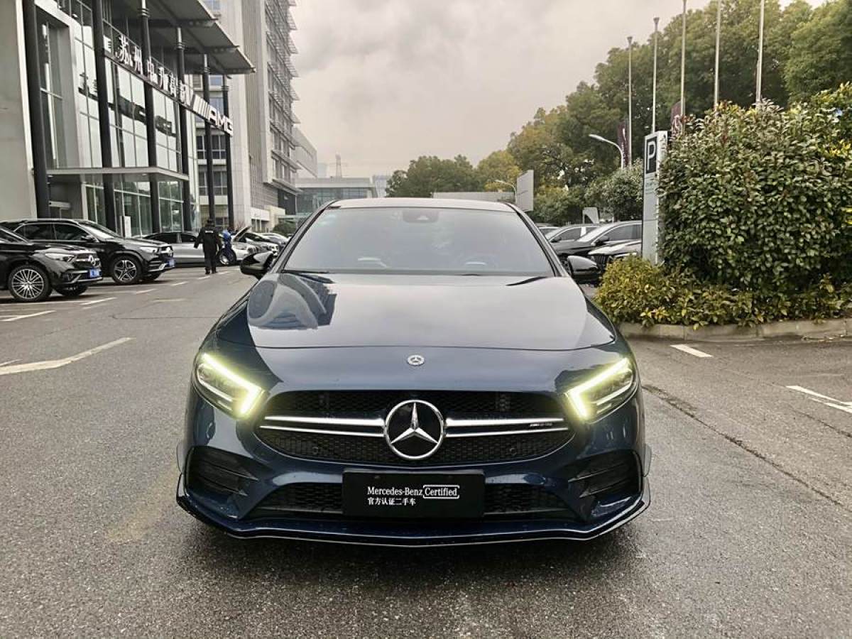 奔馳 奔馳A級(jí)AMG  2020款 改款 AMG A 35 4MATIC 先型特別版圖片