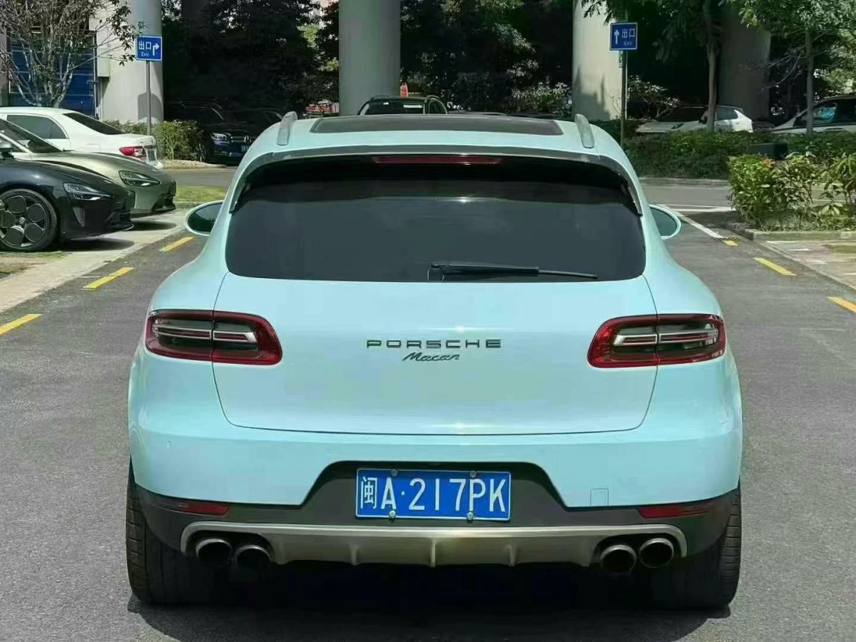保時(shí)捷 Macan 圖片