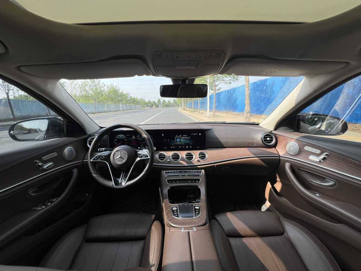 奔馳 奔馳E級(jí)  2022款 改款 E 300 L 豪華型圖片