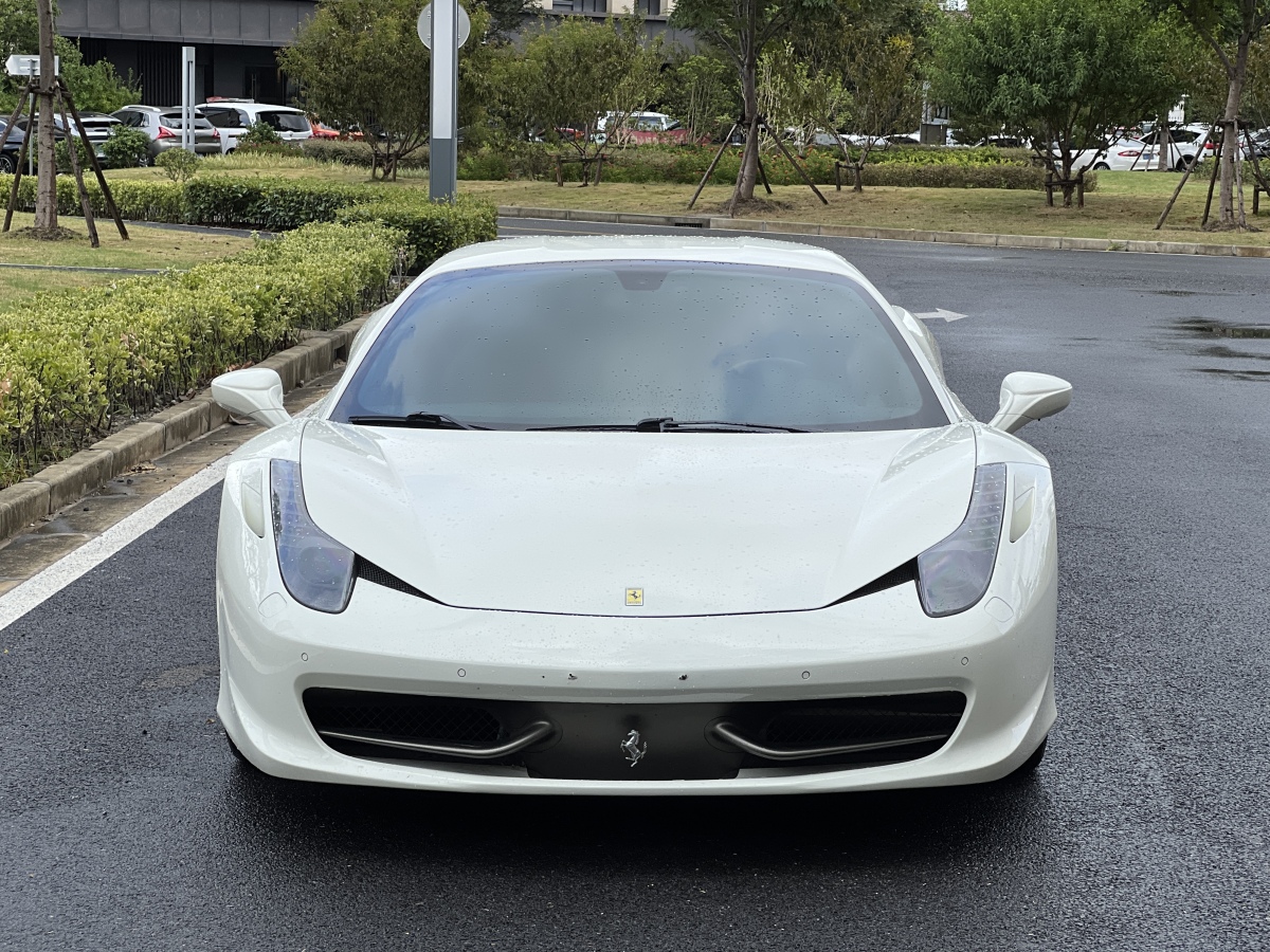 2011年2月法拉利 458  2011款 4.5L Italia