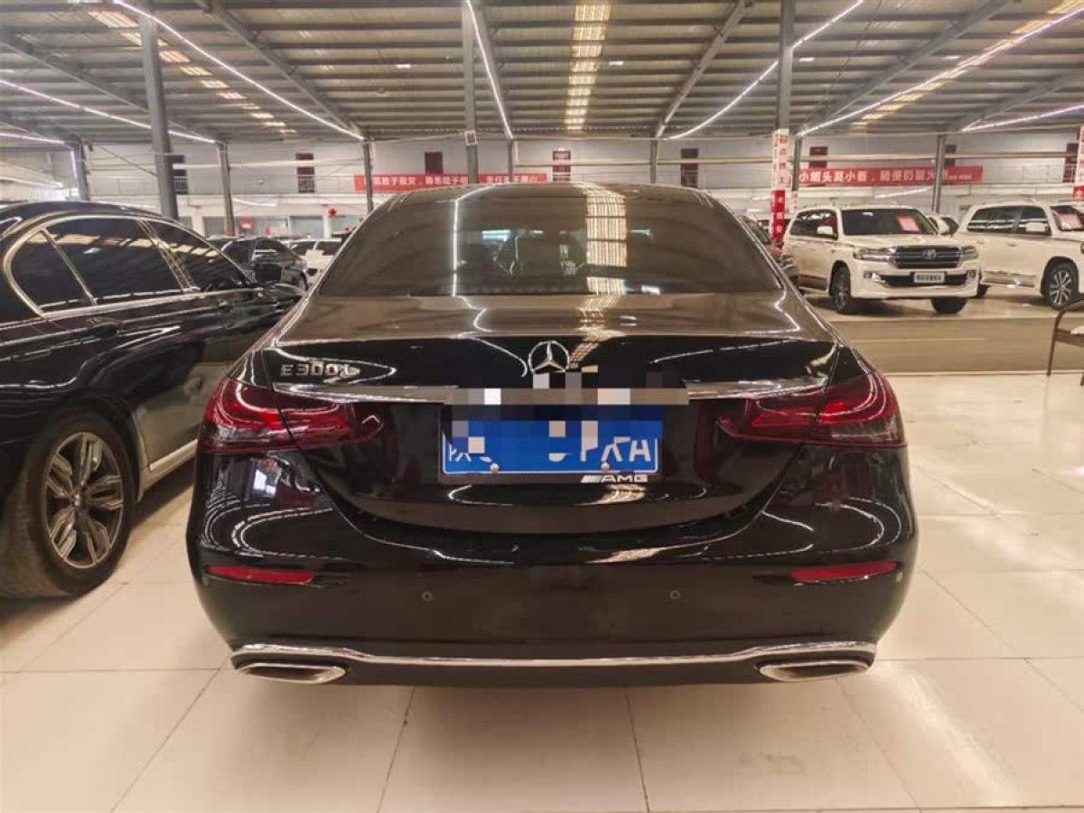 奔馳 奔馳E級(jí)  2021款 改款 E 300 L 時(shí)尚型圖片