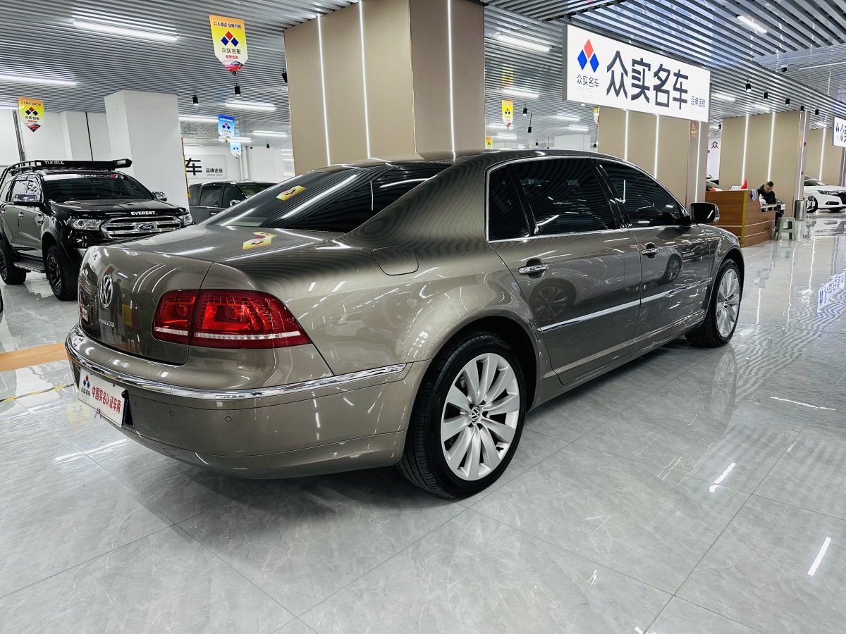 大眾 輝騰  2011款 3.6L V6 4座加長(zhǎng)Individual版圖片