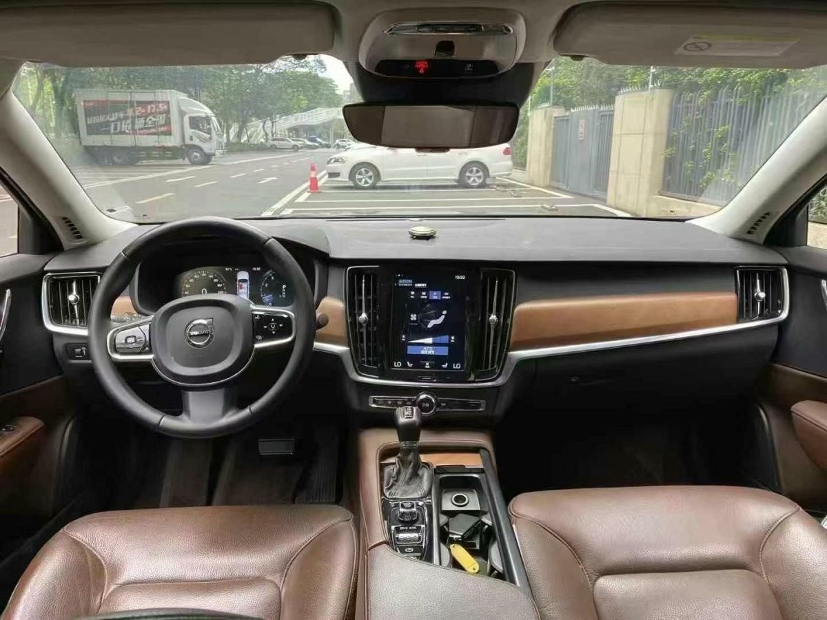 沃爾沃 S90  2020款  T4 智行豪華版圖片