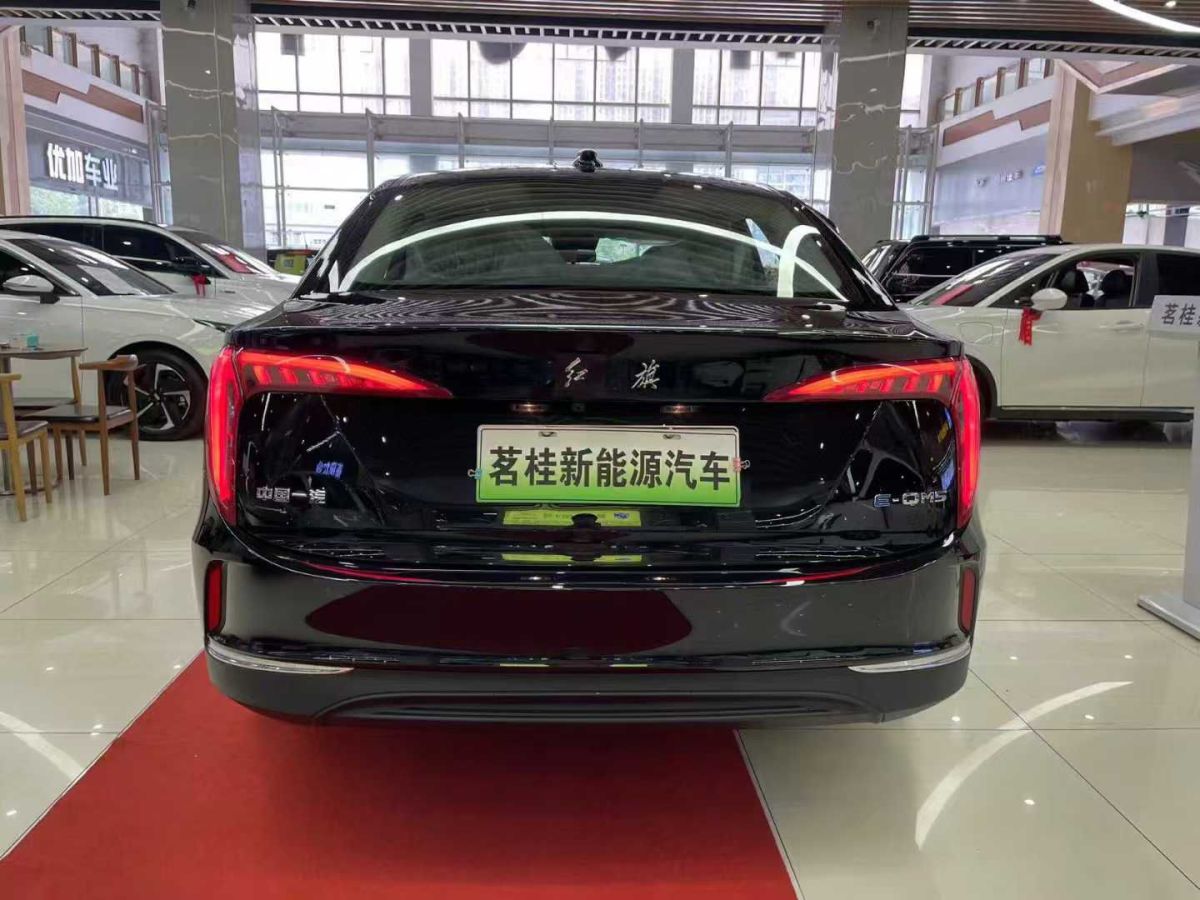 紅旗 紅旗HS5  2022款 2.0T 智聯(lián)旗享樂購(gòu)版圖片