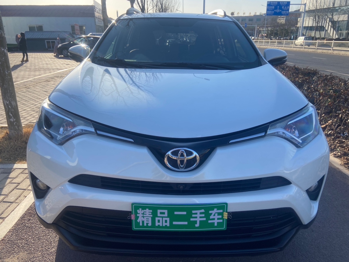 2017年5月豐田 RAV4榮放  2016款 2.0L CVT兩驅風尚版