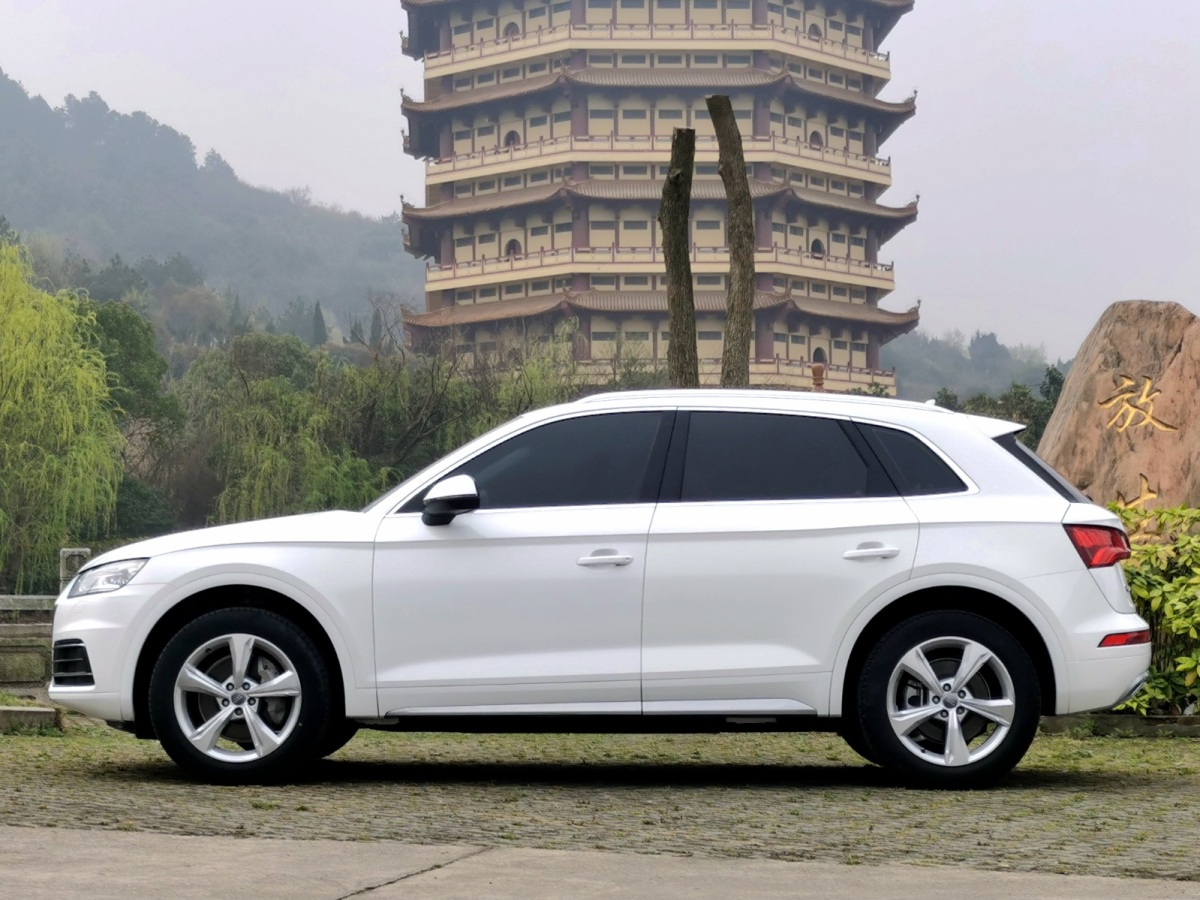  奥迪Q5L 2020款 改款 40 TFSI 荣享进取型图片