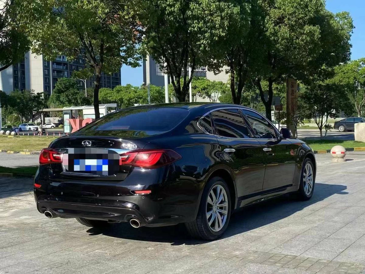 英菲尼迪 Q70  2015款 Q70L 2.5L 奢華版圖片