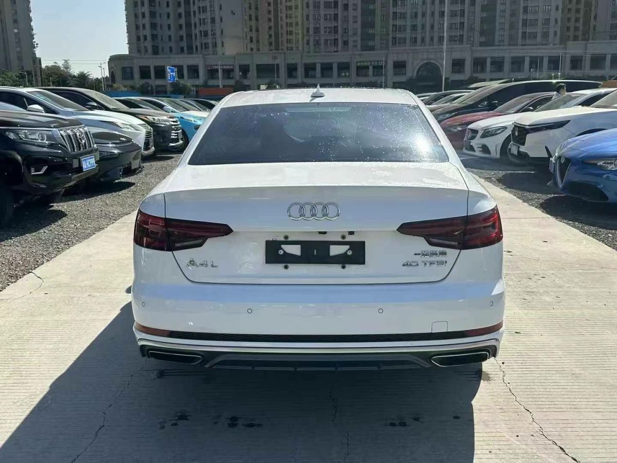 奧迪 奧迪A4L  2019款 35 TFSI 進(jìn)取型 國V圖片