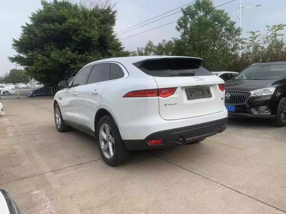 2020年6月捷豹 F-PACE  2020款 2.0T 都市尊享版