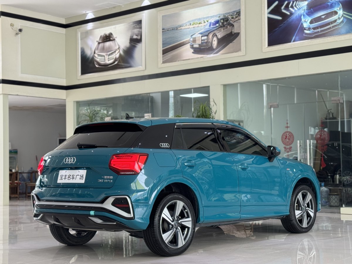 奧迪 奧迪Q2L  2022款 35 TFSI 豪華動感型圖片