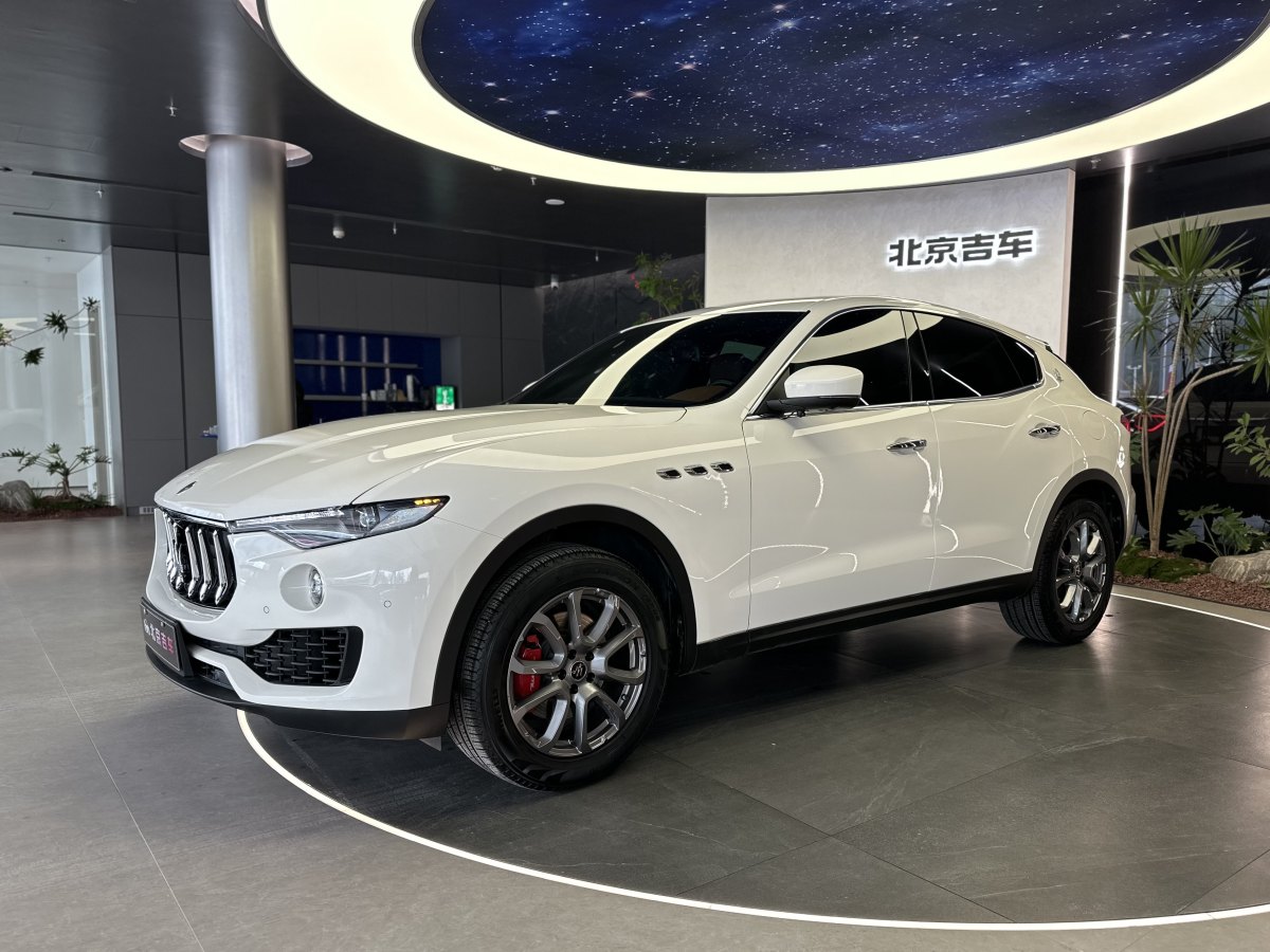 2020年8月瑪莎拉蒂 Levante  2019款 3.0T 350Hp 標(biāo)準(zhǔn)版 國(guó)VI