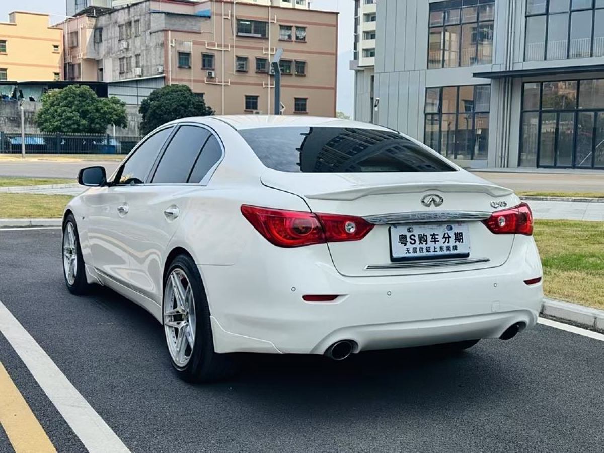 2017年8月英菲尼迪 Q50  2014款 3.7L 豪華運(yùn)動版