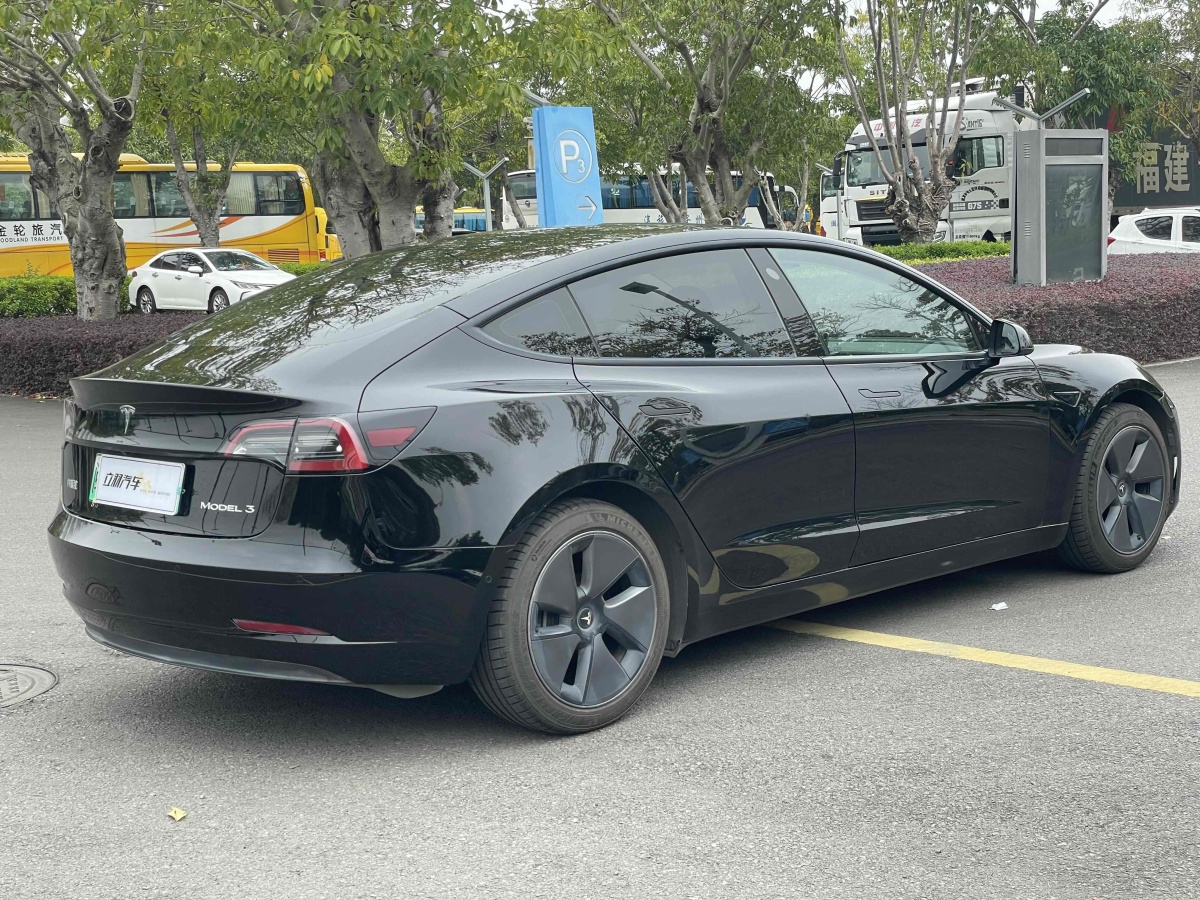 特斯拉 Model Y  2022款 改款 后輪驅(qū)動版圖片