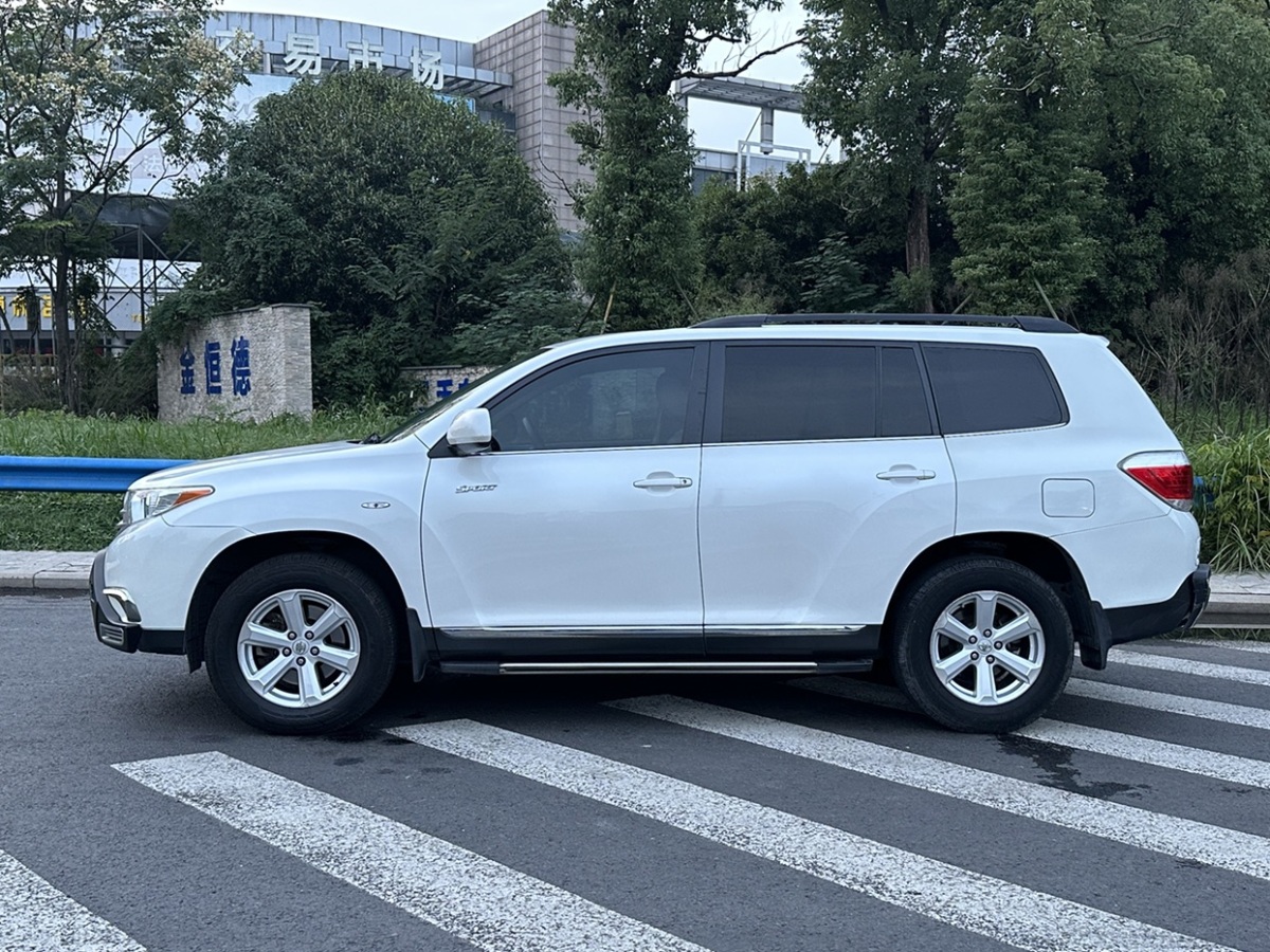 豐田 漢蘭達(dá)  2012款 2.7L 兩驅(qū)5座精英版圖片