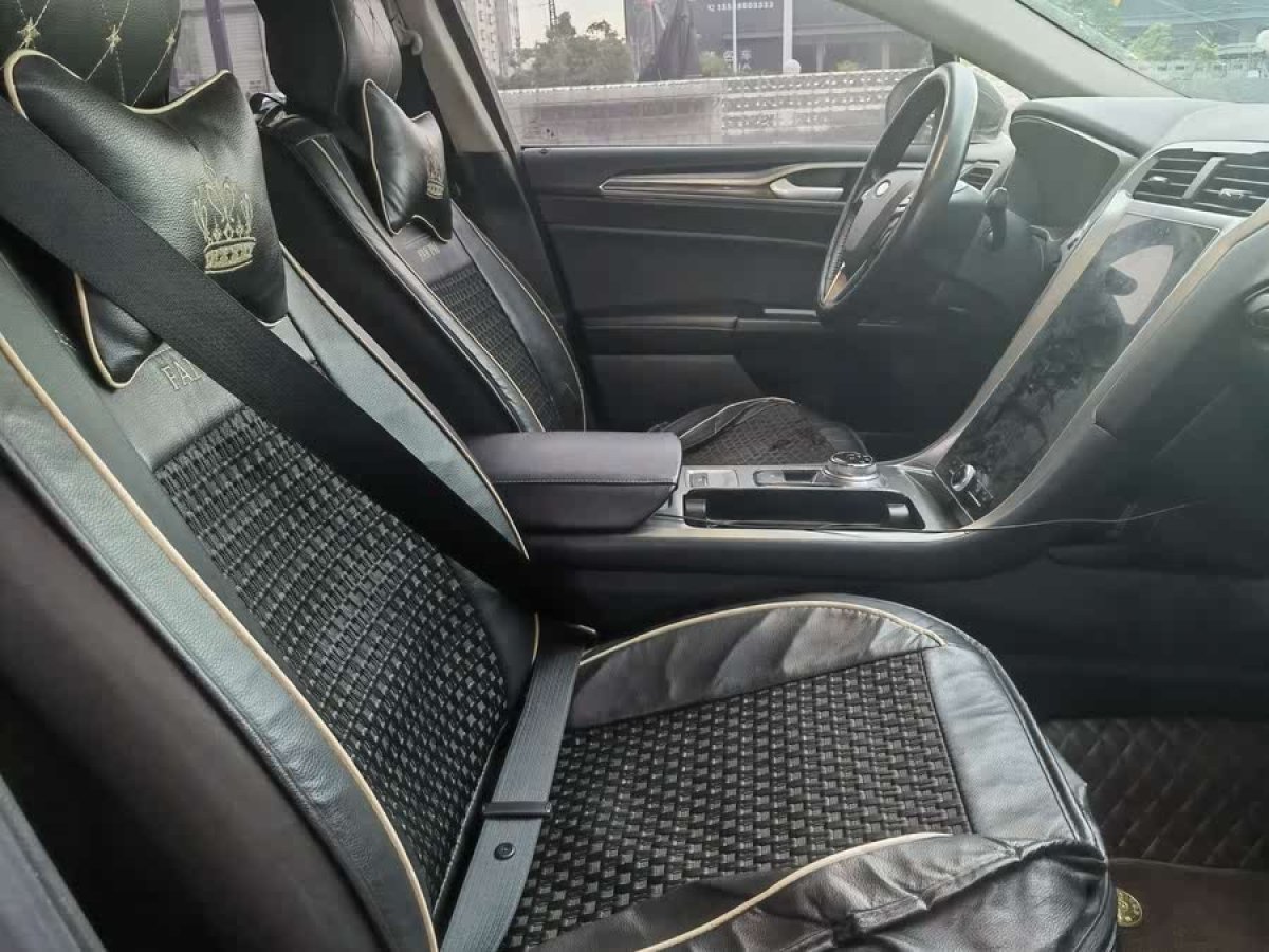 福特 蒙迪歐  2020款 EcoBoost 180 時(shí)尚型圖片