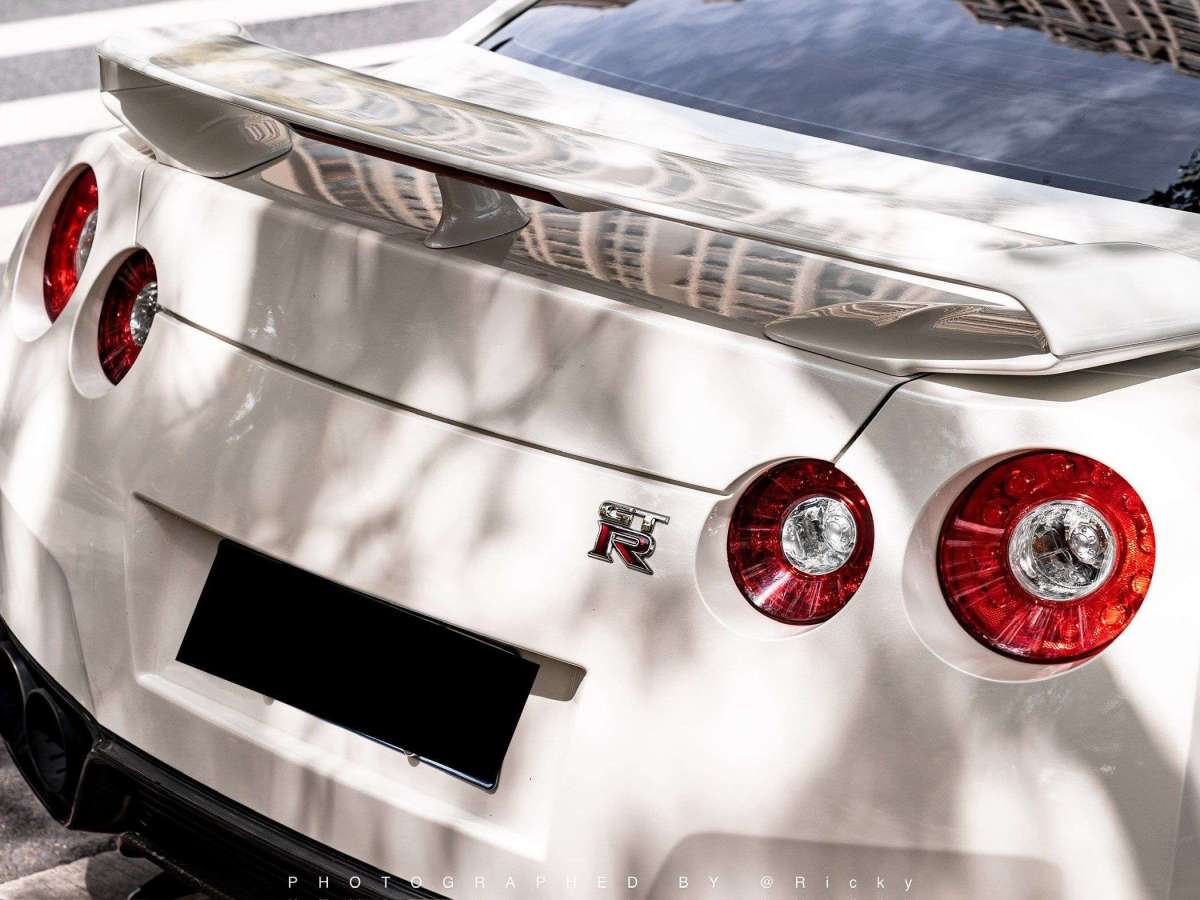 日产 GT-R  2014款 3.8T Premium Edition 棕红内饰图片